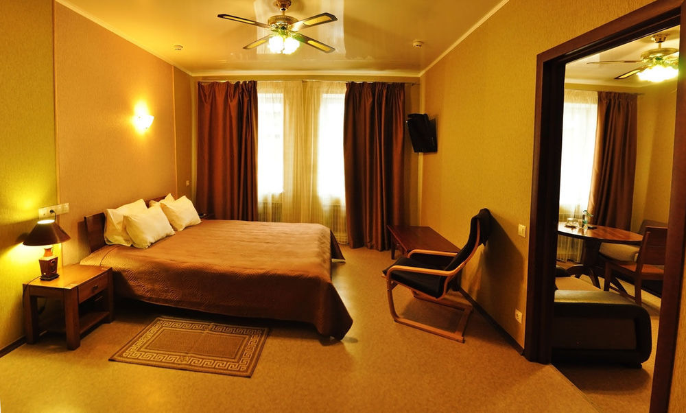 Antwo-Hotel Kharkiv Eksteriør billede