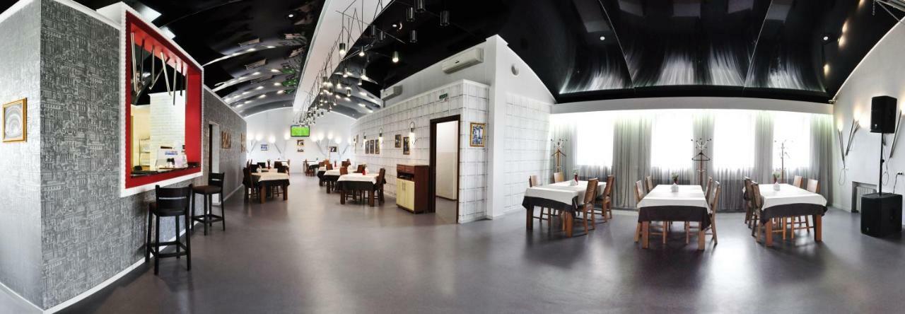 Antwo-Hotel Kharkiv Eksteriør billede